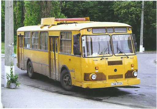 ЛиАЗ-677М. Журнал «Наши автобусы». Иллюстрация 27