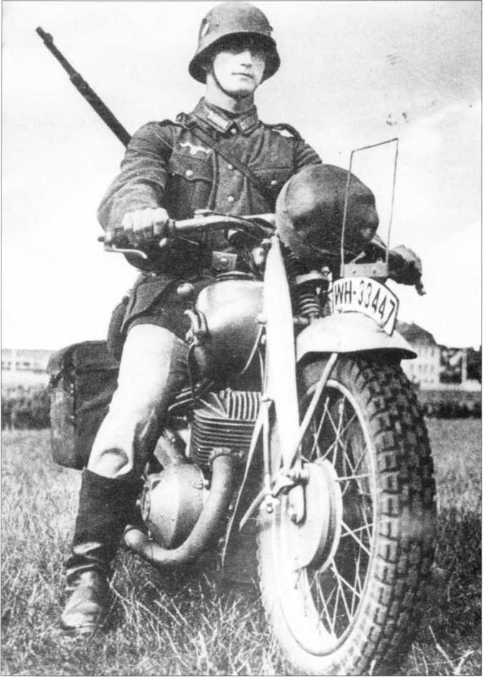 Мотоциклы Вермахта. Военное фото. Иллюстрация 33