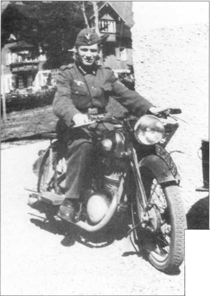 Мотоциклы Вермахта. Военное фото. Иллюстрация 72