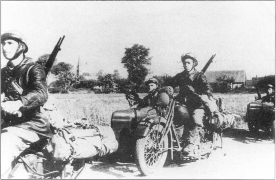 Мотоциклы Вермахта. Военное фото. Иллюстрация 105
