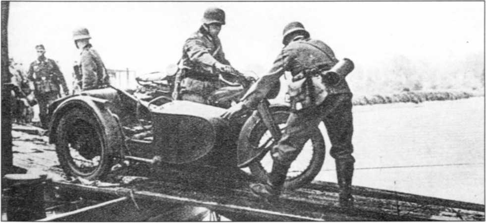 Мотоциклы Вермахта. Военное фото. Иллюстрация 184