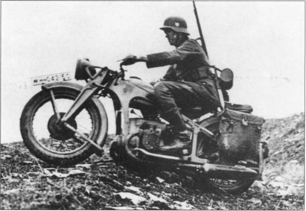 Мотоциклы Вермахта. Военное фото. Иллюстрация 190