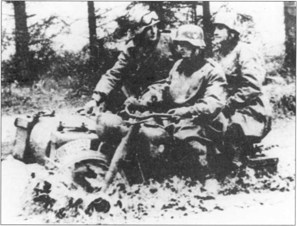 Мотоциклы Вермахта. Военное фото. Иллюстрация 195