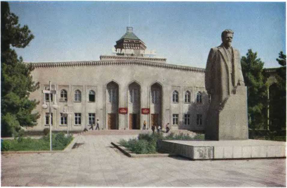 Архитектура Советской Туркмении. Юлий Кацнельсон. Иллюстрация 94